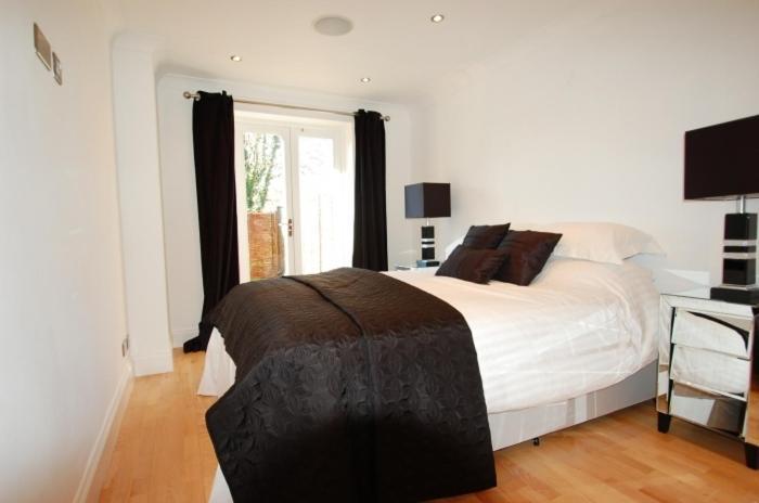 Parks Serviced Apartments Hertford Oda fotoğraf